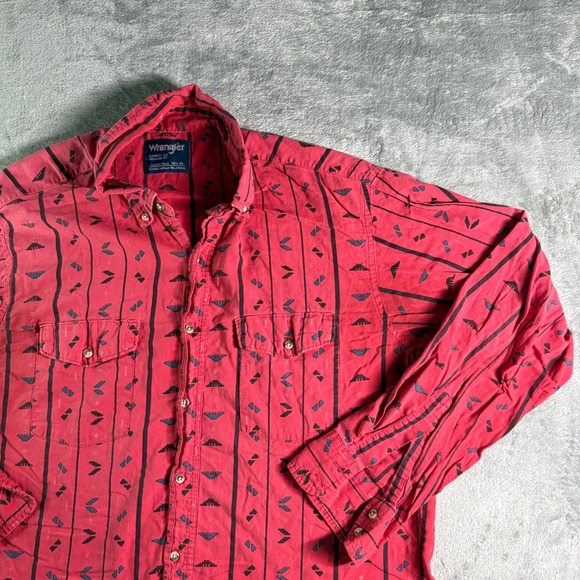 Wrangler Other - VTG Wrangler Xlong Tails Shirt Men 16.5-34 Red Southwestern Geometric Distressed